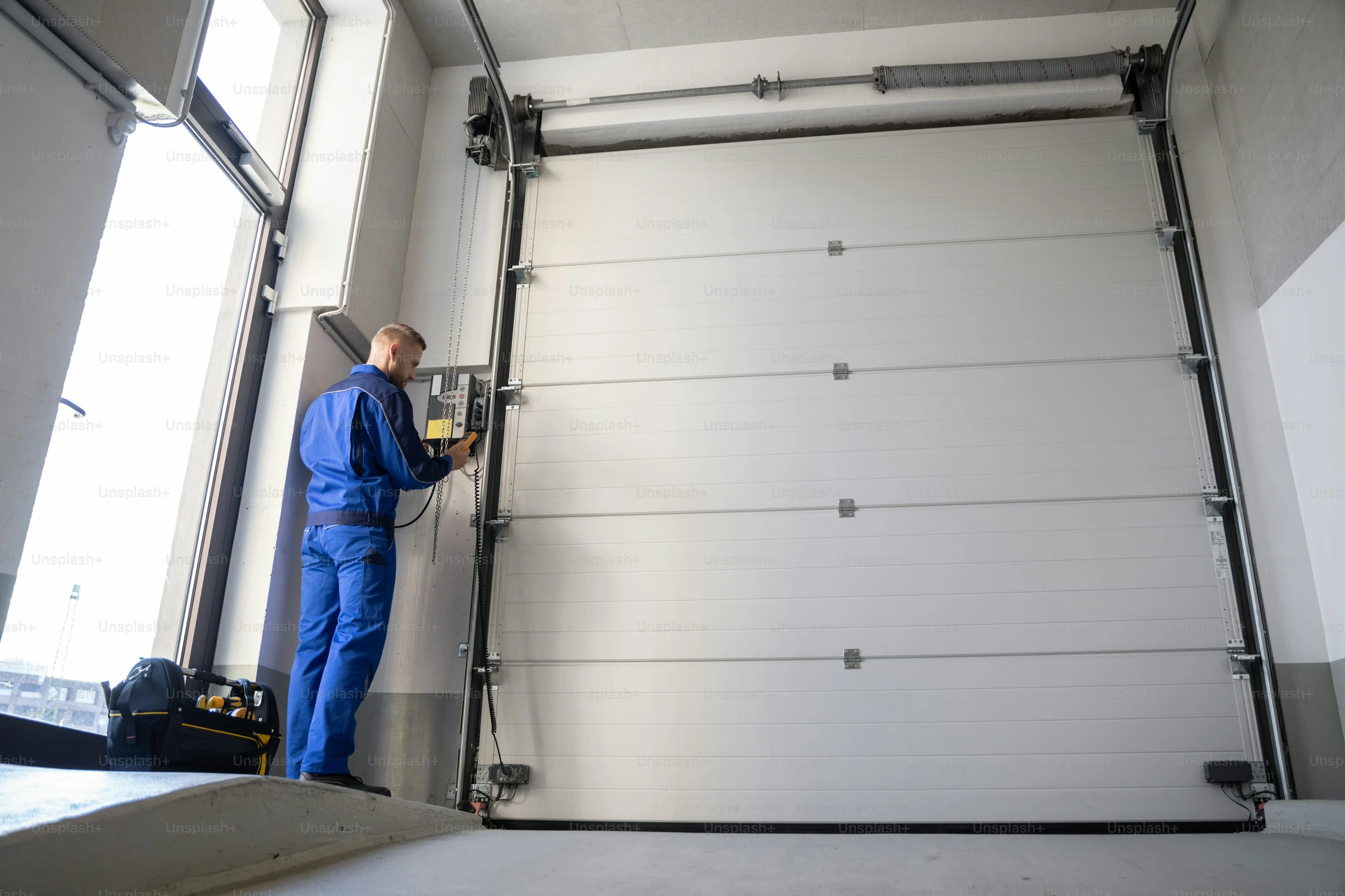Garage Door Repair Service West Hills